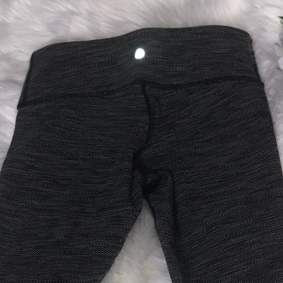 🍋 Lululemon Wunder Under Crop II Sz. 4 & Sz. 6 - Picture 6 of 7